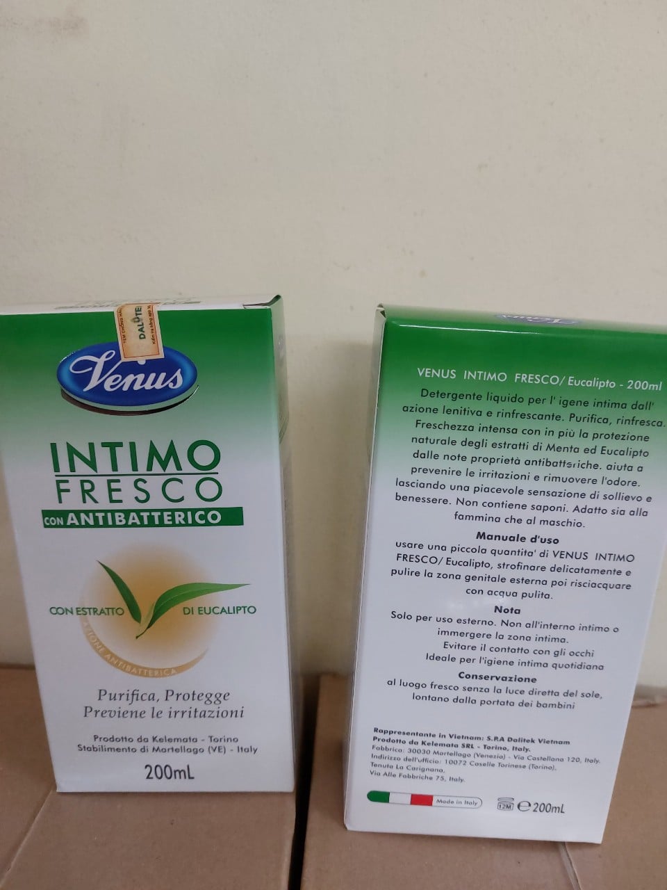 Dung dịch vệ sinh Venus Intimo Fresco bạc hà , nhập khẩu ITALIA, hộp 200ML